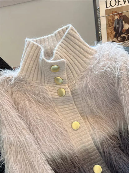 Cárdigan de punto con cuello alto y bloques de color elegantes con detalle de piel sintética de visón