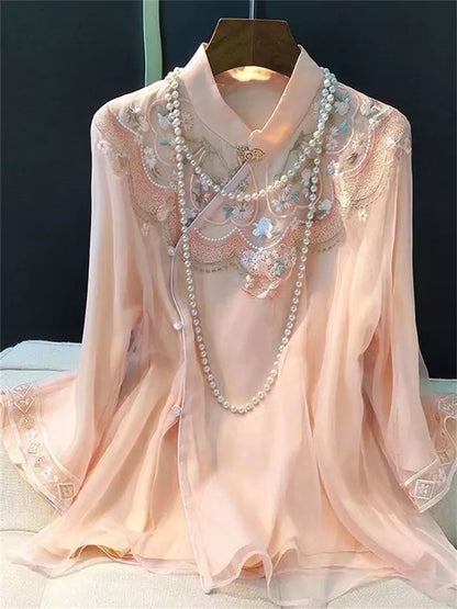 Trendige Retro-Bluse mit Stickerei, Froschknöpfen und chinesischen Details