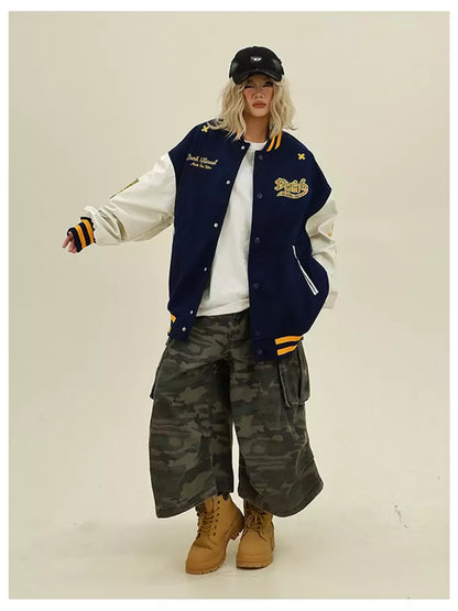 Baseballjacke mit Karomuster und lockerer Passform