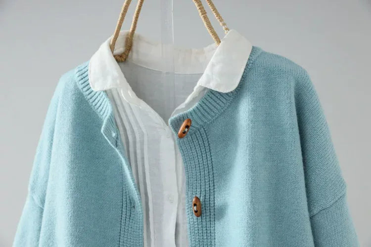 Relaxed Fit Round Neck Knit Cardigan with Wood-Tone Buttons