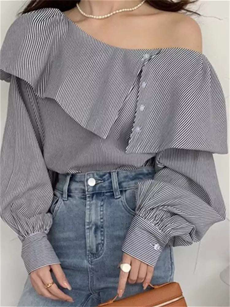 Retro-Hemd mit asymmetrischem Rüschensaum, One-Shoulder-Schnitt, lockerem Streifenmuster und langen Ärmeln