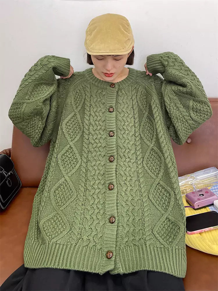 Retro-Strickjacke mit Zopfmuster, locker geschnitten