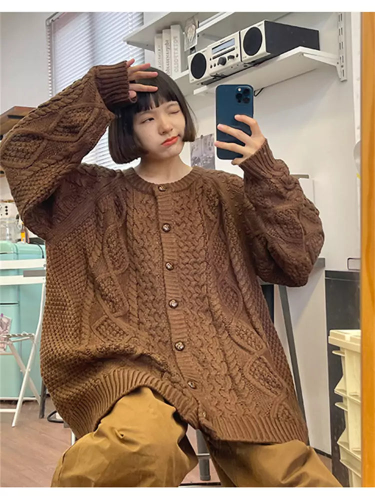 Retro-Strickjacke mit Zopfmuster, locker geschnitten