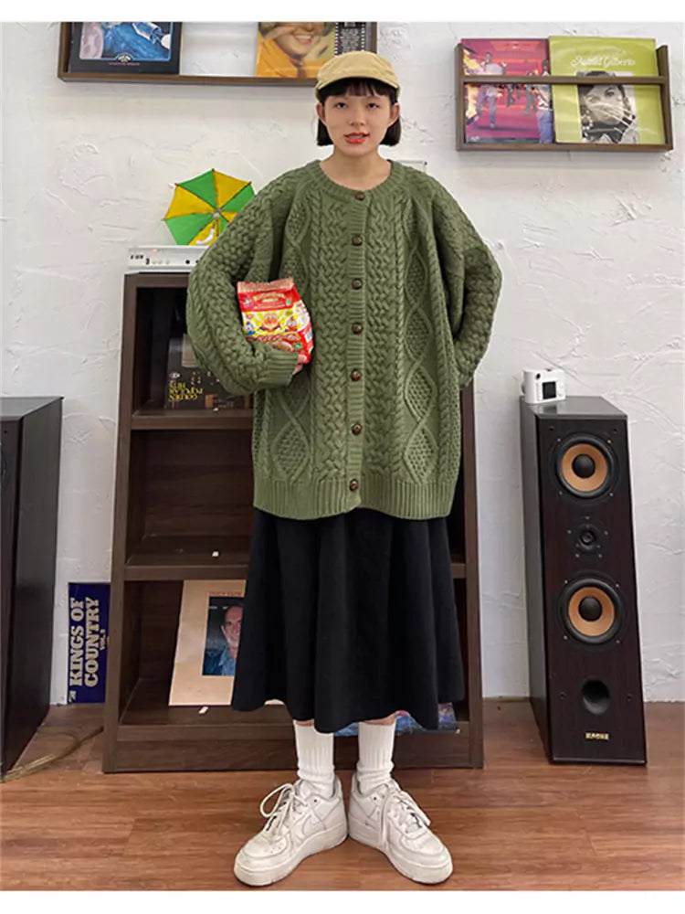 Retro-Strickjacke mit Zopfmuster, locker geschnitten