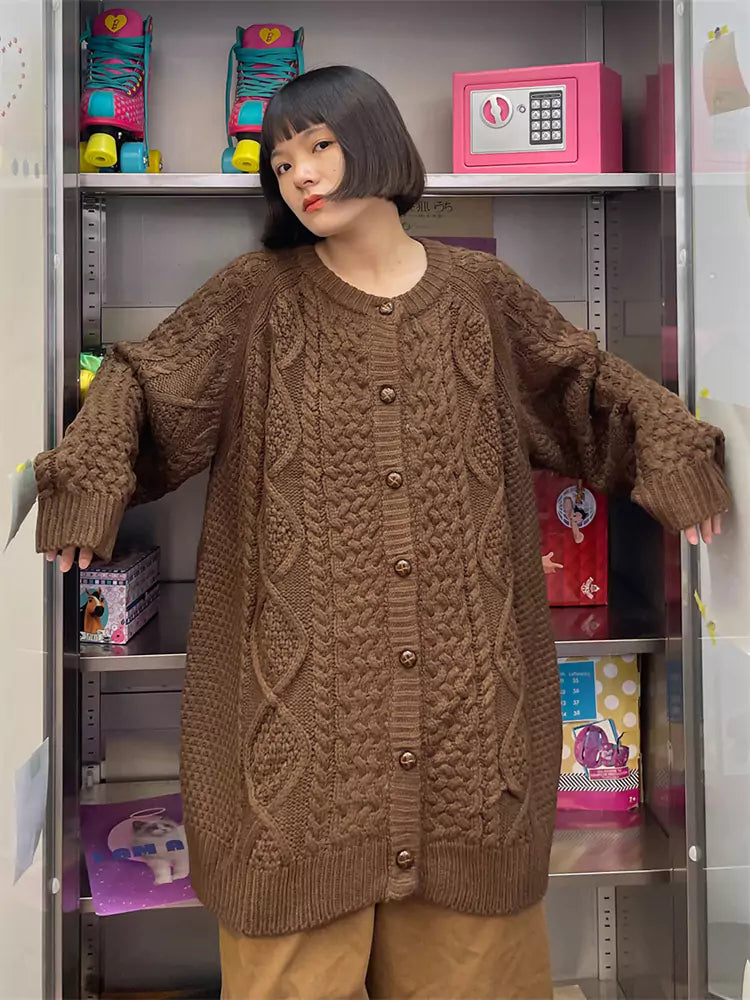 Retro-Strickjacke mit Zopfmuster, locker geschnitten
