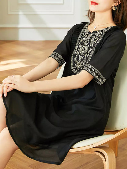 Retro Loose Embroidered Black A-Line Dress Short Sleeve