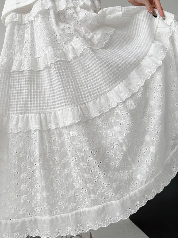 Retro Smocked Lace A-line Skirt
