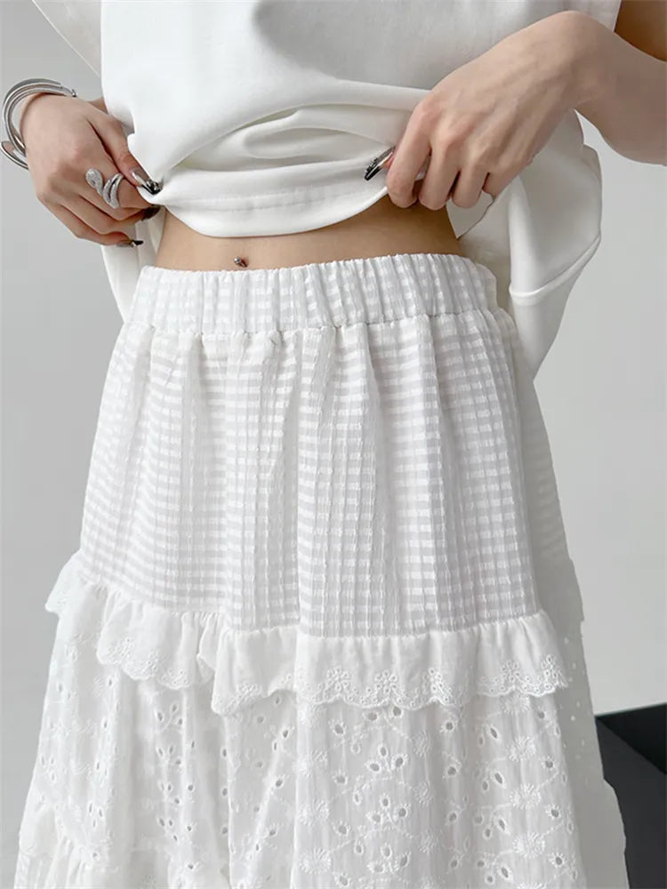 Retro Smocked Lace A-line Skirt