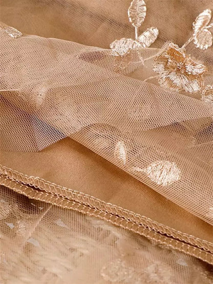 Damen-Midirock mit Rosenapplikationen aus 3D-Mesh in A-Linie