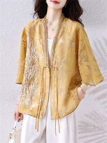 Chinesische Damenjacke mit Fledermausärmeln und Perlenbesatz