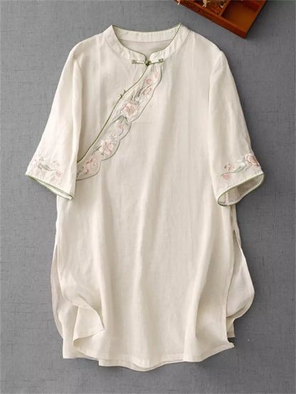 Vintage-Bluse aus Baumwoll-Leinen-Mischgewebe mit aprikosenfarbener, diagonal verlaufender Knopfleiste und Stickerei für Damen