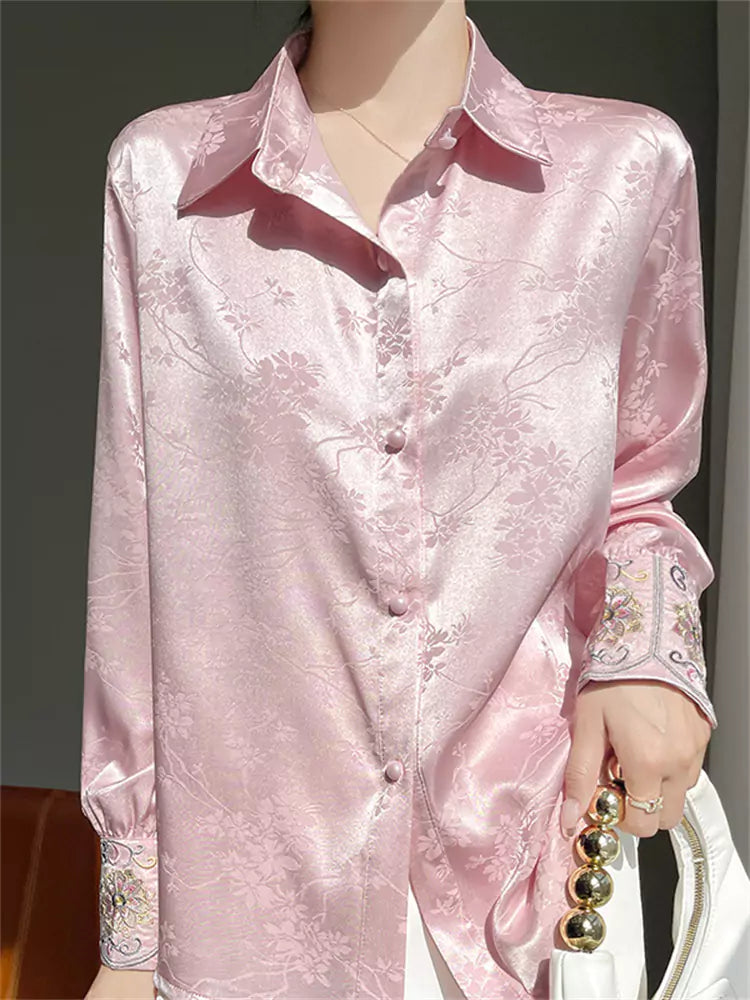 Vintage-Bluse aus rosafarbenem Jacquard-Stoff mit orientalischem Muster und Acetat-Satin-Finish