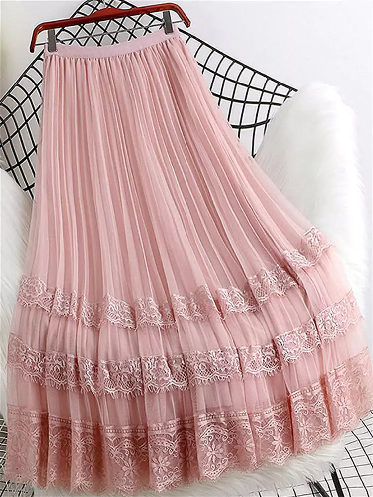 Plus Size Mesh  A-Line Lace Panel Pleated Cake Midi Skirt