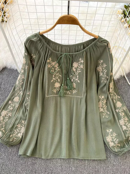Vintage rote Babydoll-Bluse im Boho-Stil mit Stickerei und langen Ärmeln für Damen