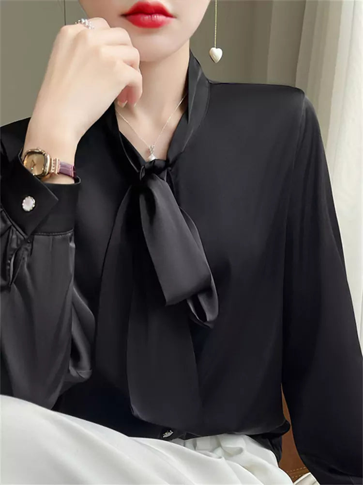 Gelbe Satinbluse mit Schleife für Damen – Sommerbluse aus Acetat mit elegantem Schaldetail