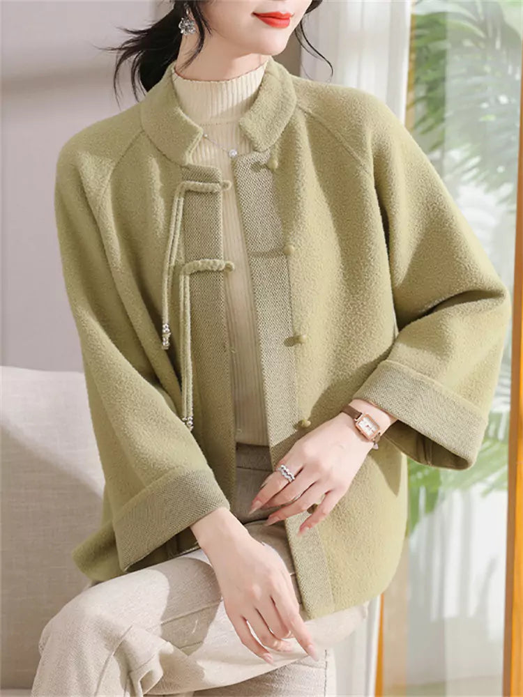 Grüner Stehkragenmantel mit Mandarin-Knopfleiste für Damen