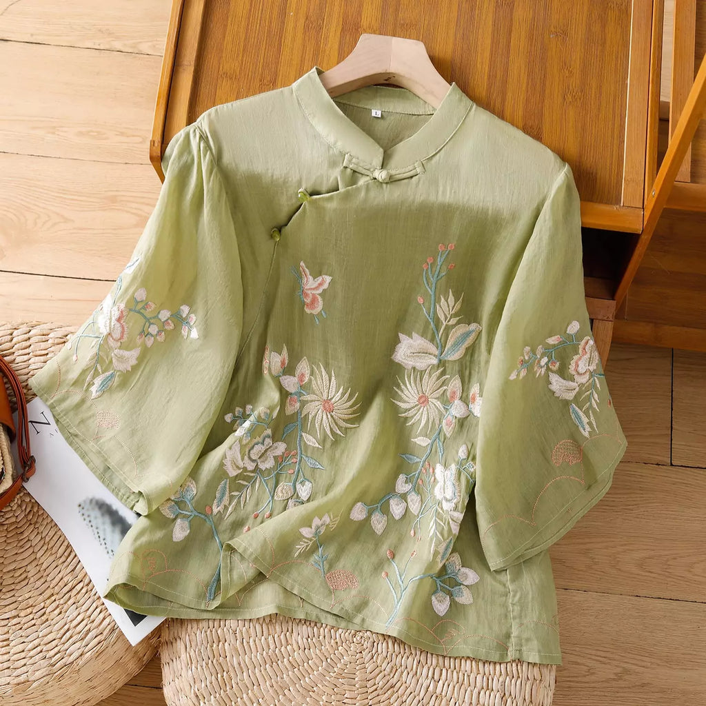 Vintage-Leinenbluse mit Stehkragen, asymmetrischer Knopfleiste und Stickerei für Damen