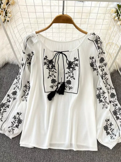 Vintage rote Babydoll-Bluse im Boho-Stil mit Stickerei und langen Ärmeln für Damen