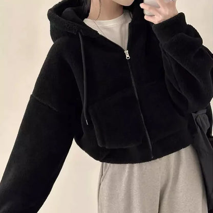 Kapuzenjacke aus weichem französischem Kunstlammfell