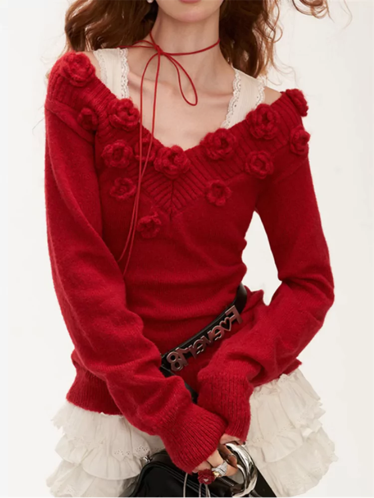 Weicher Strickpullover mit Blumenapplikationen und taillierter Passform