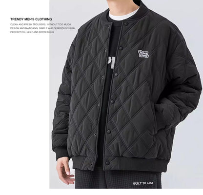 Chaqueta moderna y versátil con acolchado de rombos