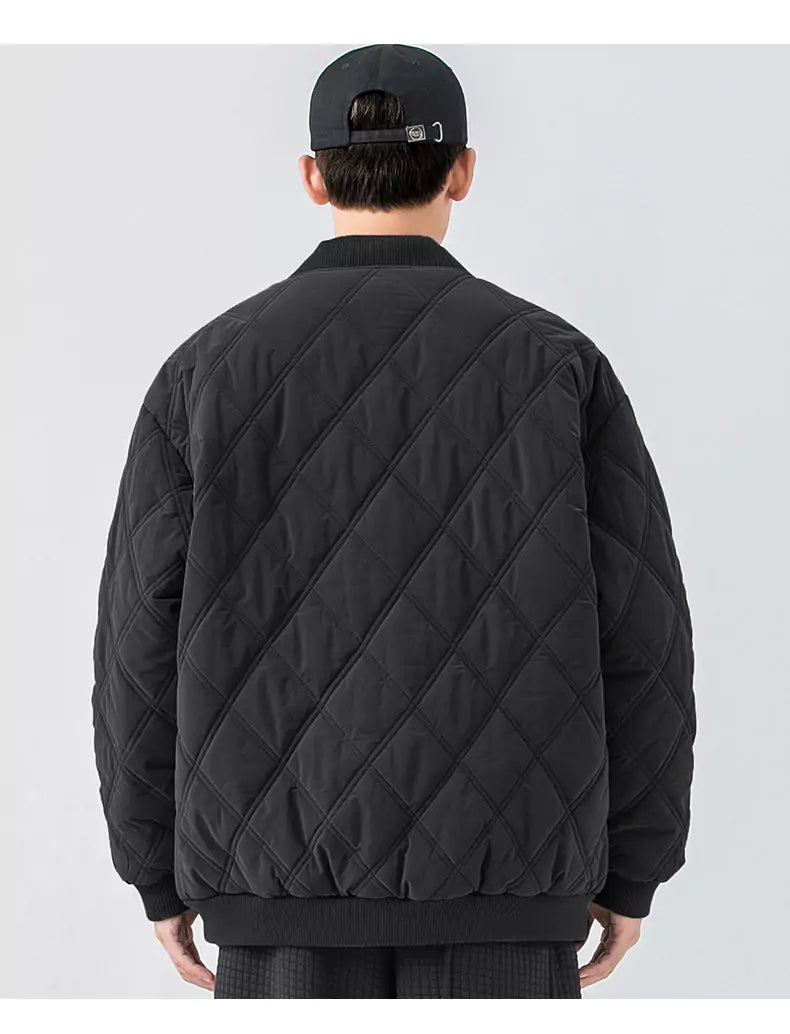 Chaqueta moderna y versátil con acolchado de rombos