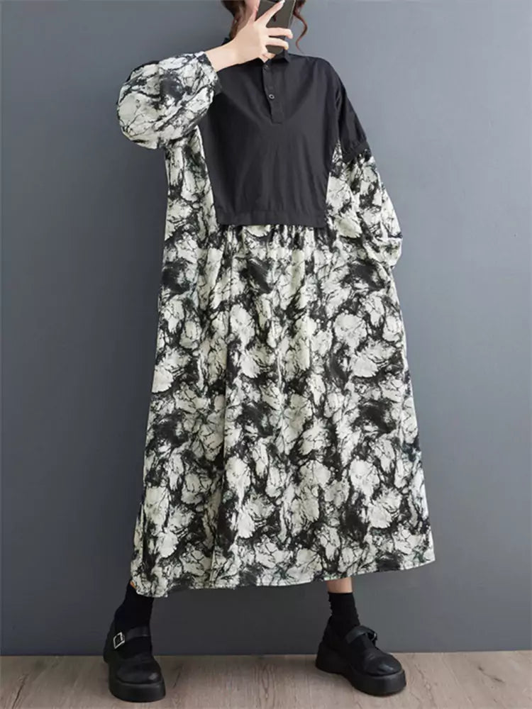 Einzigartiges schwarzes Maxikleid mit Patchwork-Print und künstlerischem Design