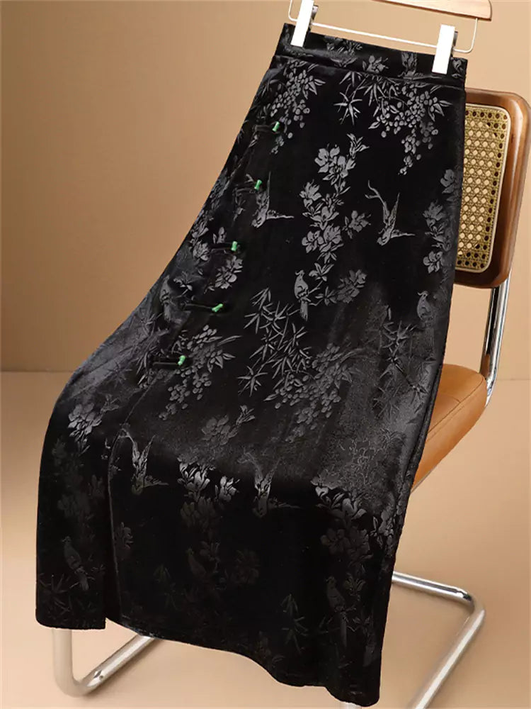 Vintage Chinese-style Velvet Embroidered A-line Skirt with Slit