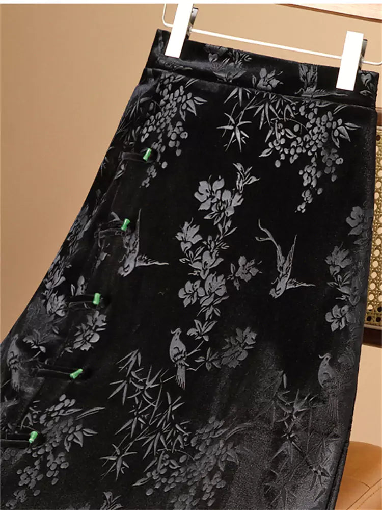 Vintage Chinese-style Velvet Embroidered A-line Skirt with Slit