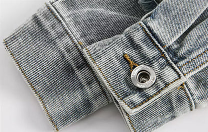 Vintage-Jeansjacke mit Graffiti-Print