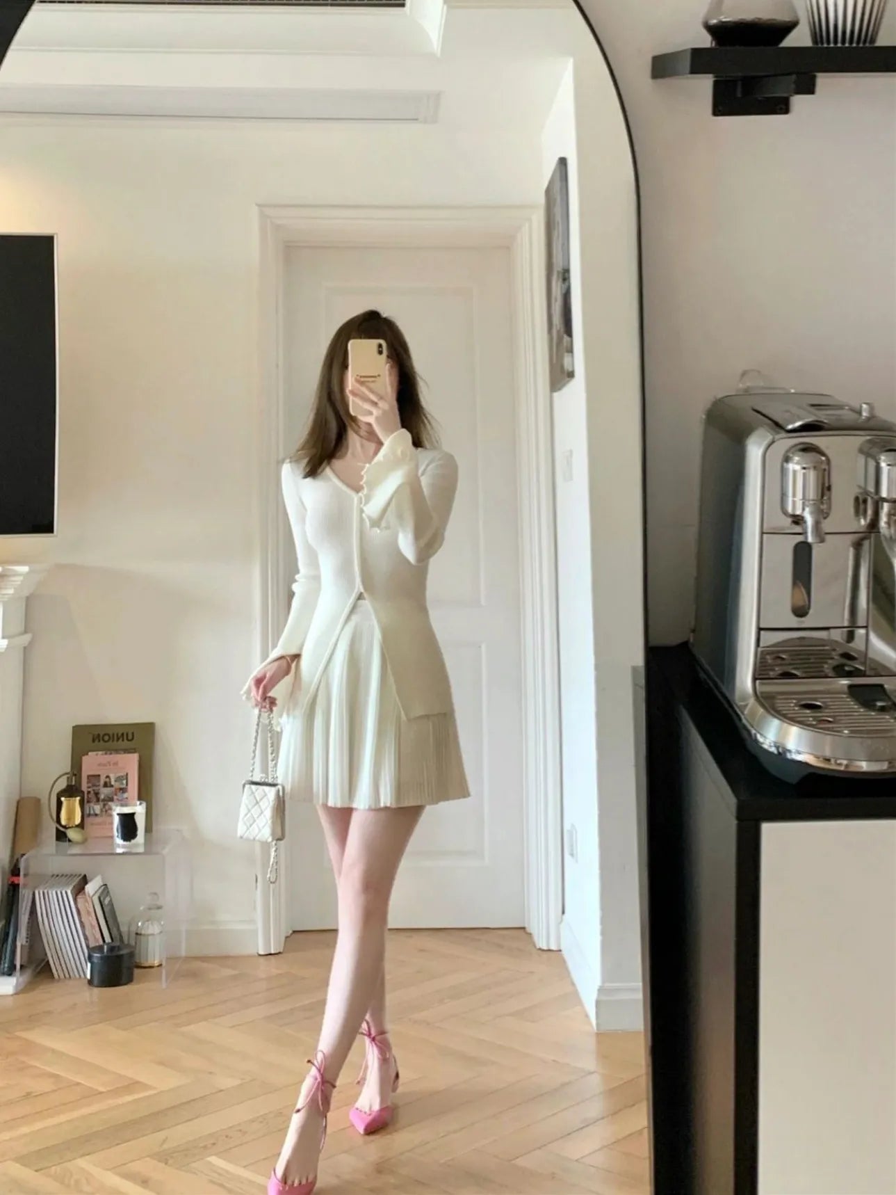 Vintage V-neck Bell Sleeve Slim Knit Pullover Top
