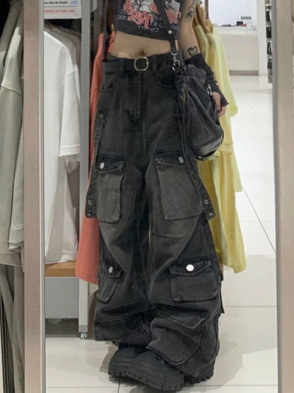 Vintage-Jeans mit gewaschenen Taschen, Riemchen und Baggy-Cargo-Stil