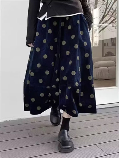 Retro-Cordrock mit Polka-Dots für Damen, ausgestellt