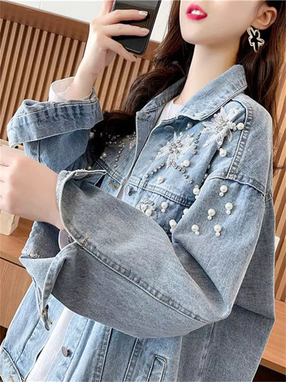 Damen-Jeansjacke mit Perlenverzierung, neues Design für Frühling/Herbst