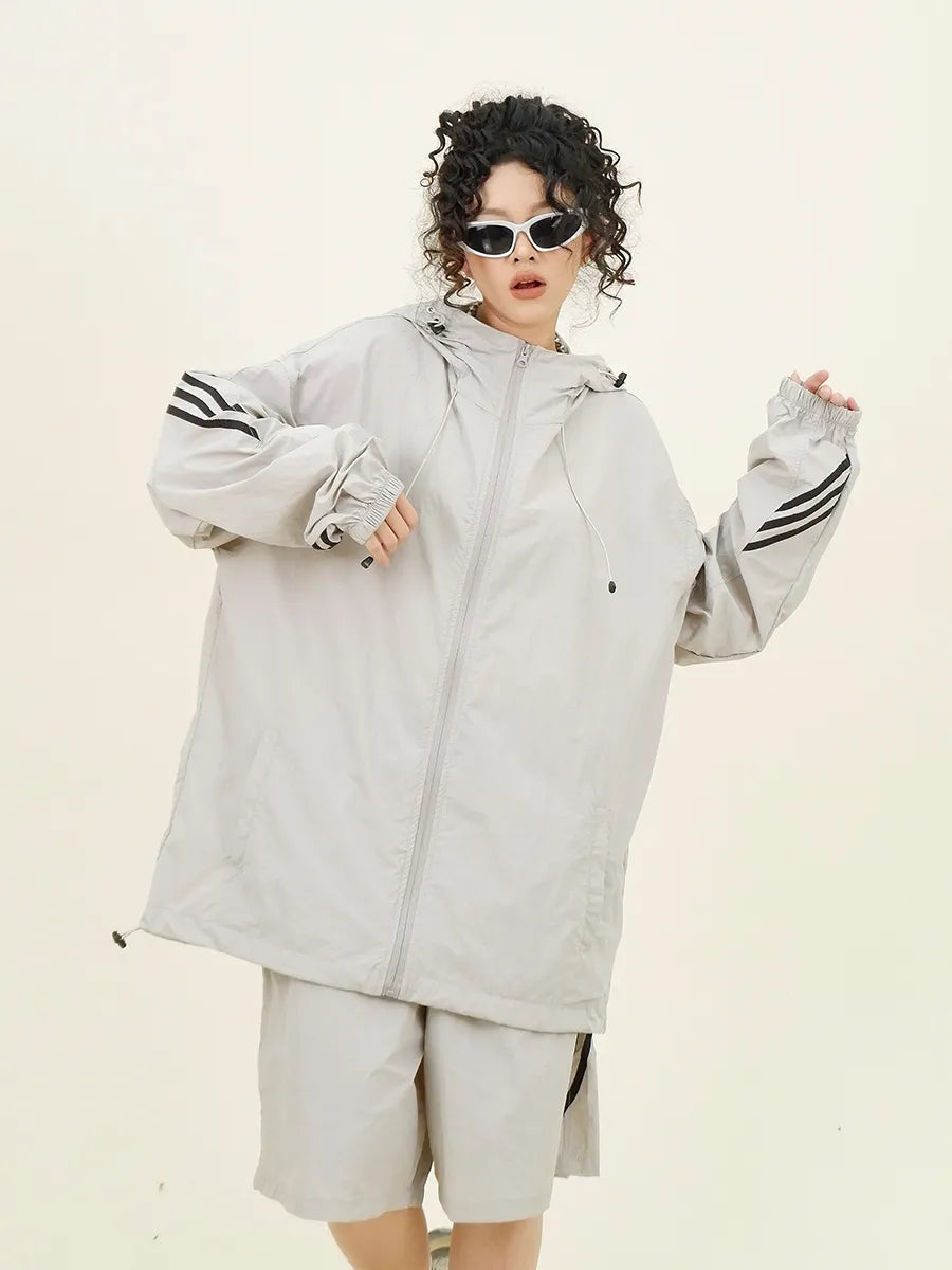 Damen-Sportswear-Set mit Streifenmuster, bestehend aus Jacke und Shorts, 2-teilig