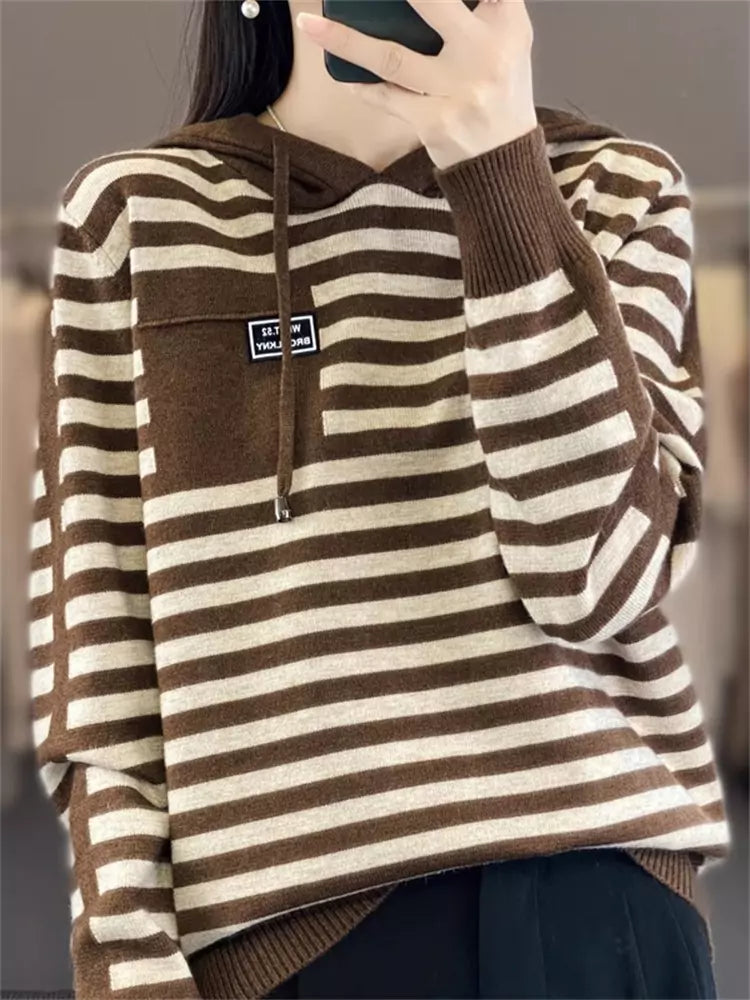Damen-Strickpullover mit Kapuze und Streifen