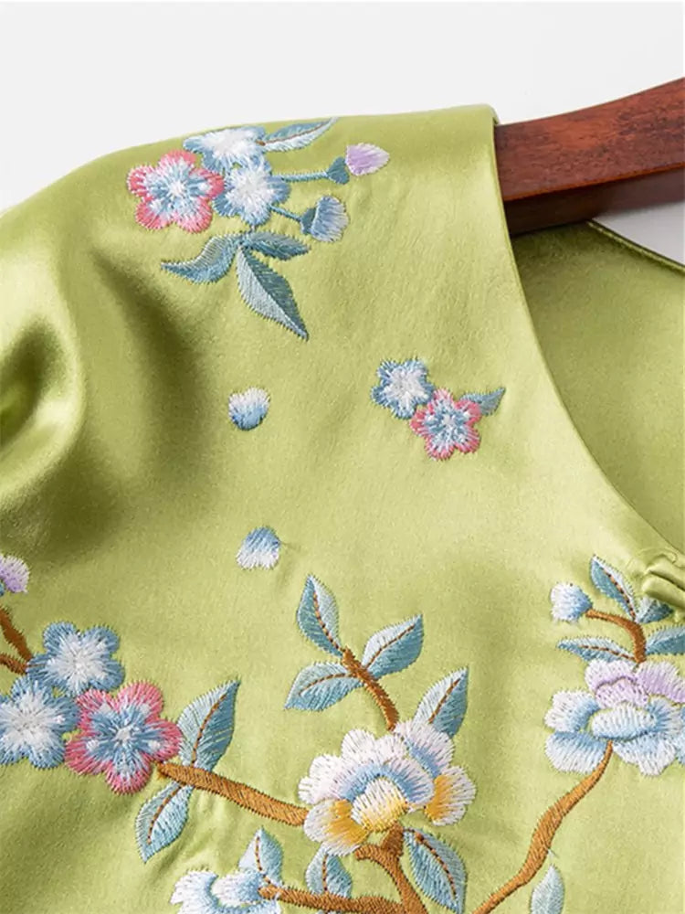 Women's Luxury Floral and Butterfly Embroidery Coat